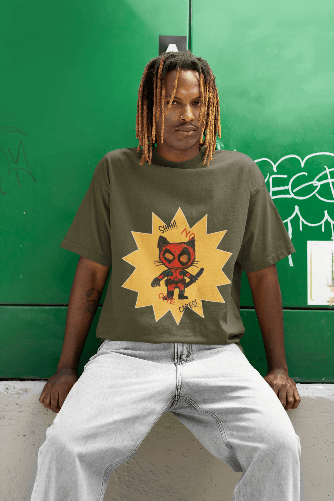 Deadpool Men's Oversized T-shirt - Lyssian