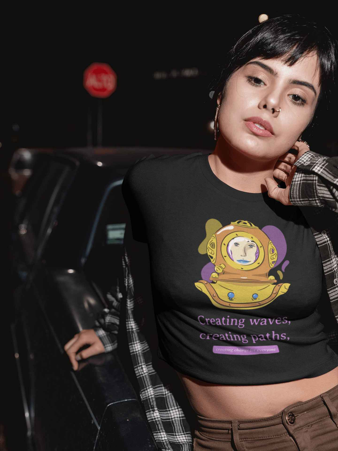 Creating Waves Women's Crop Top