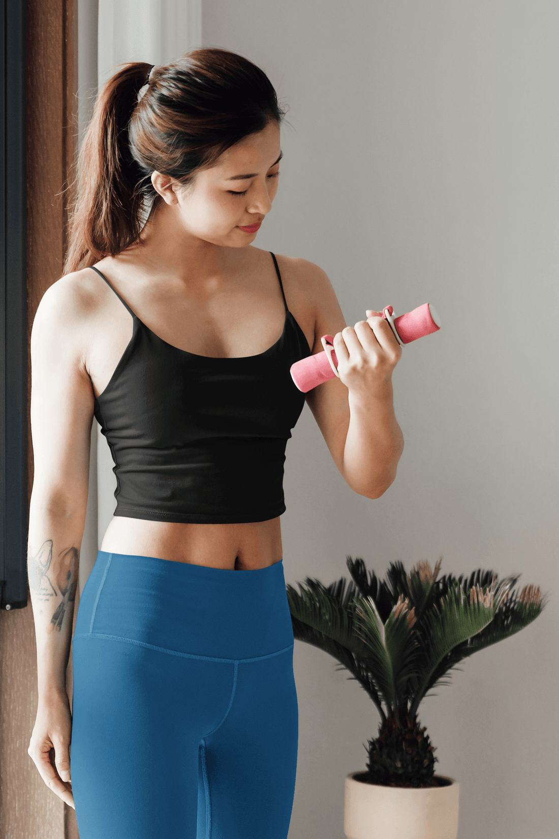 Classic Artless Crop Tank - Lyssian
