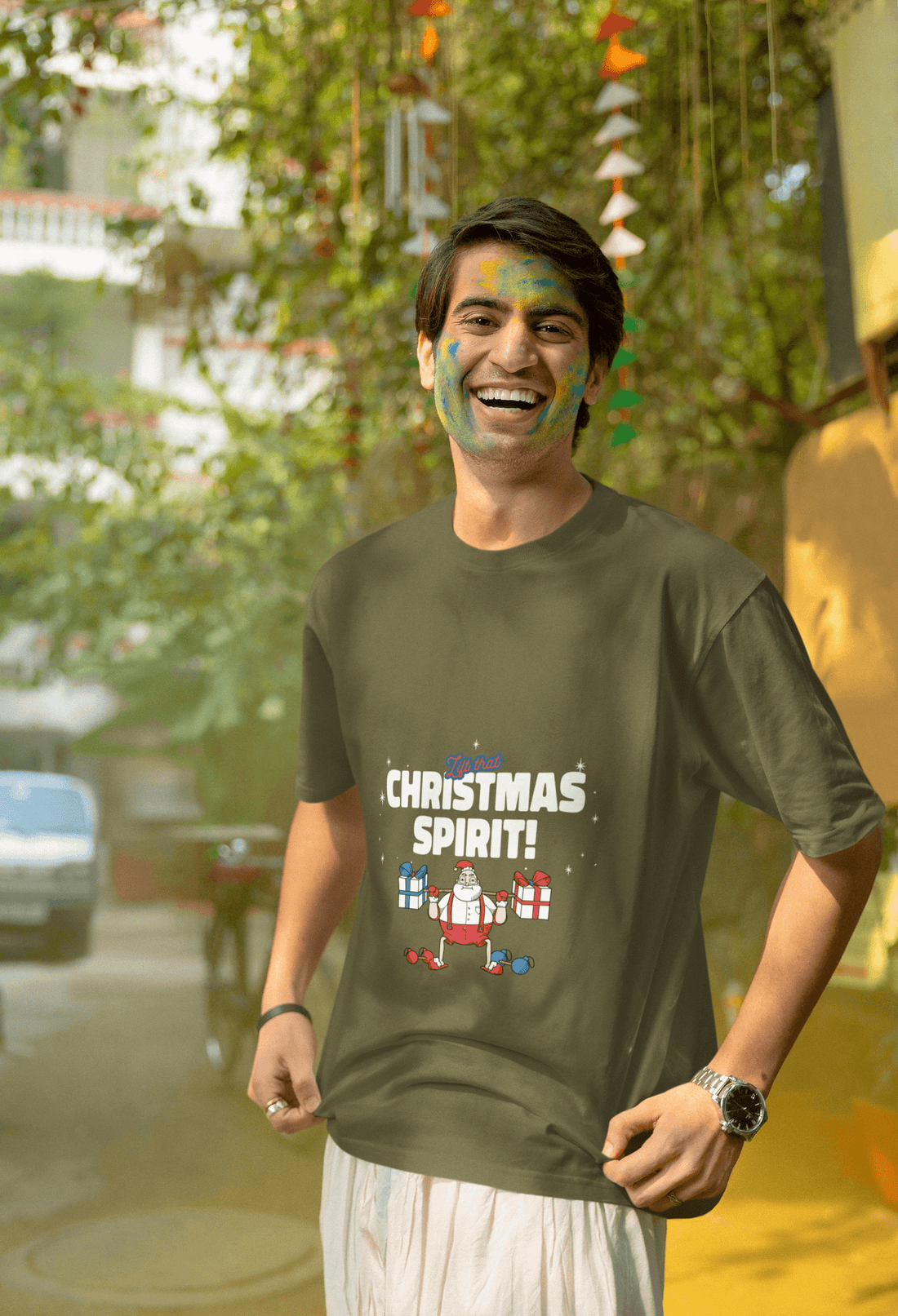 Christmas Spirit Men's Oversized T-shirt - Lyssian