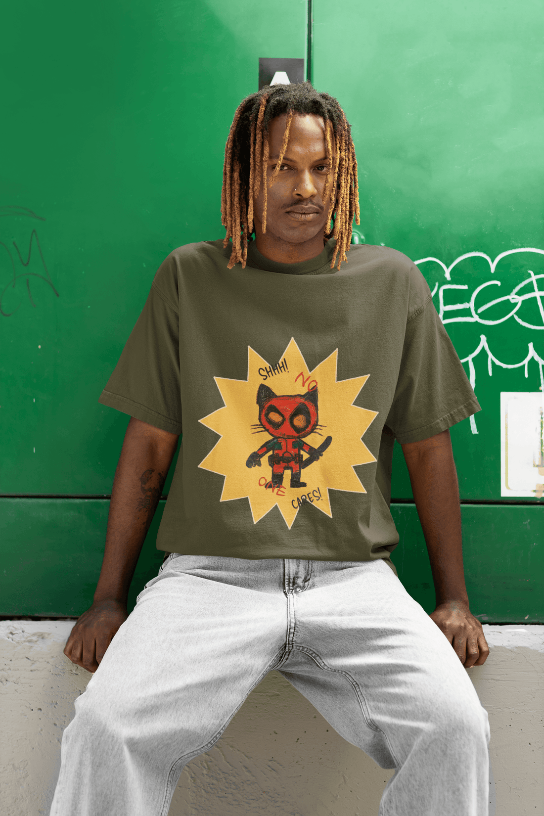 Deadpool Men's Oversized T-shirt - Lyssian