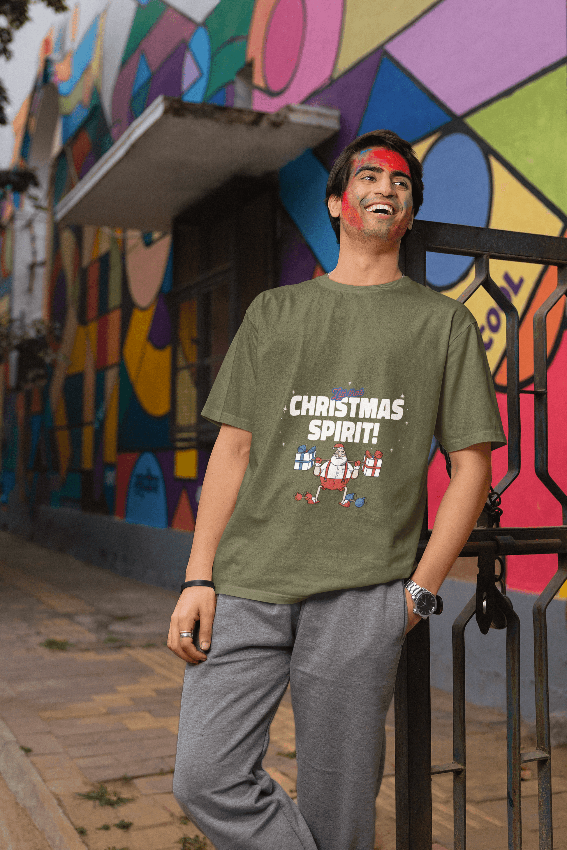 Christmas Spirit Men's Oversized T-shirt - Lyssian