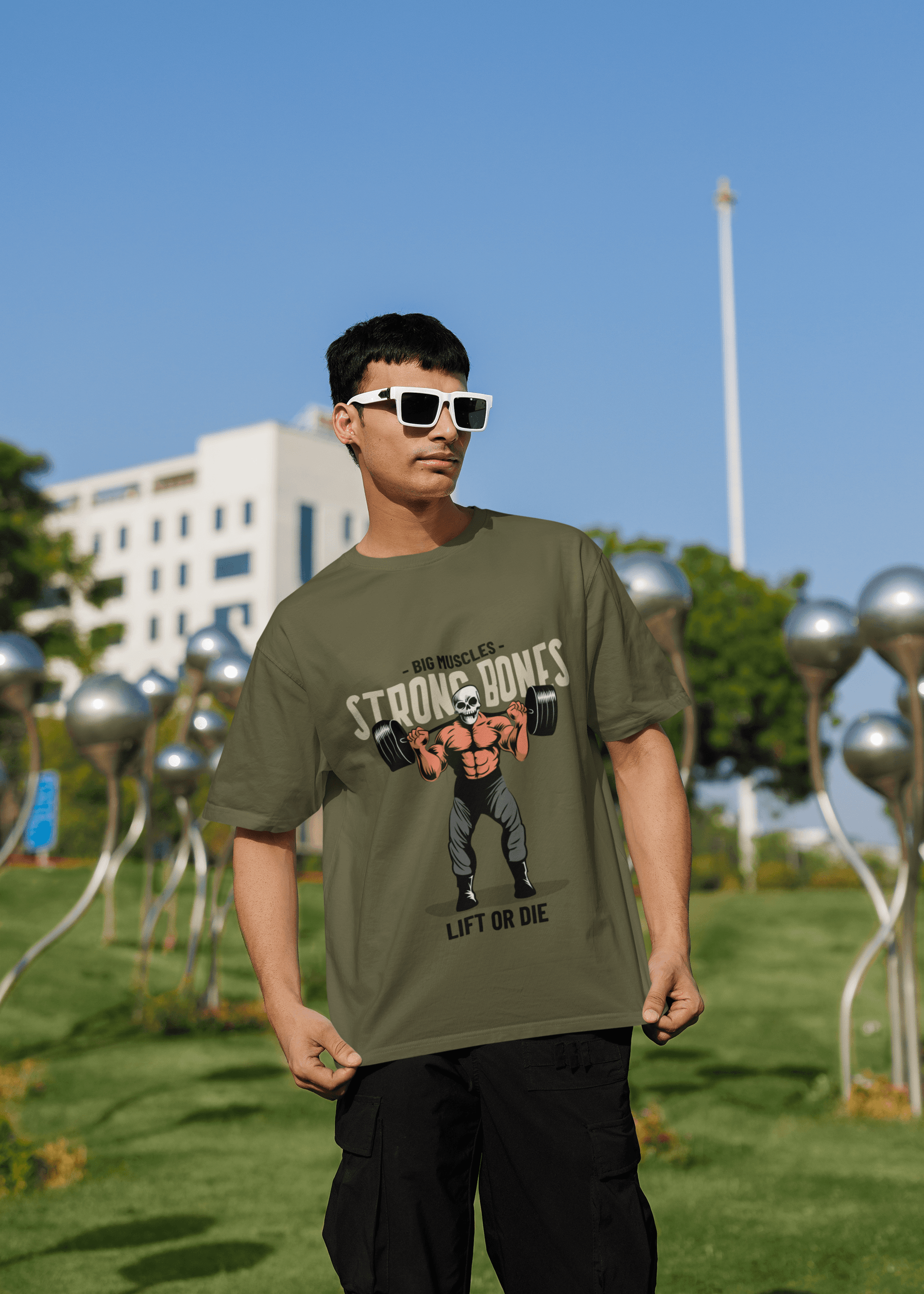 Bones Men's Oversized T-shirt - Lyssian