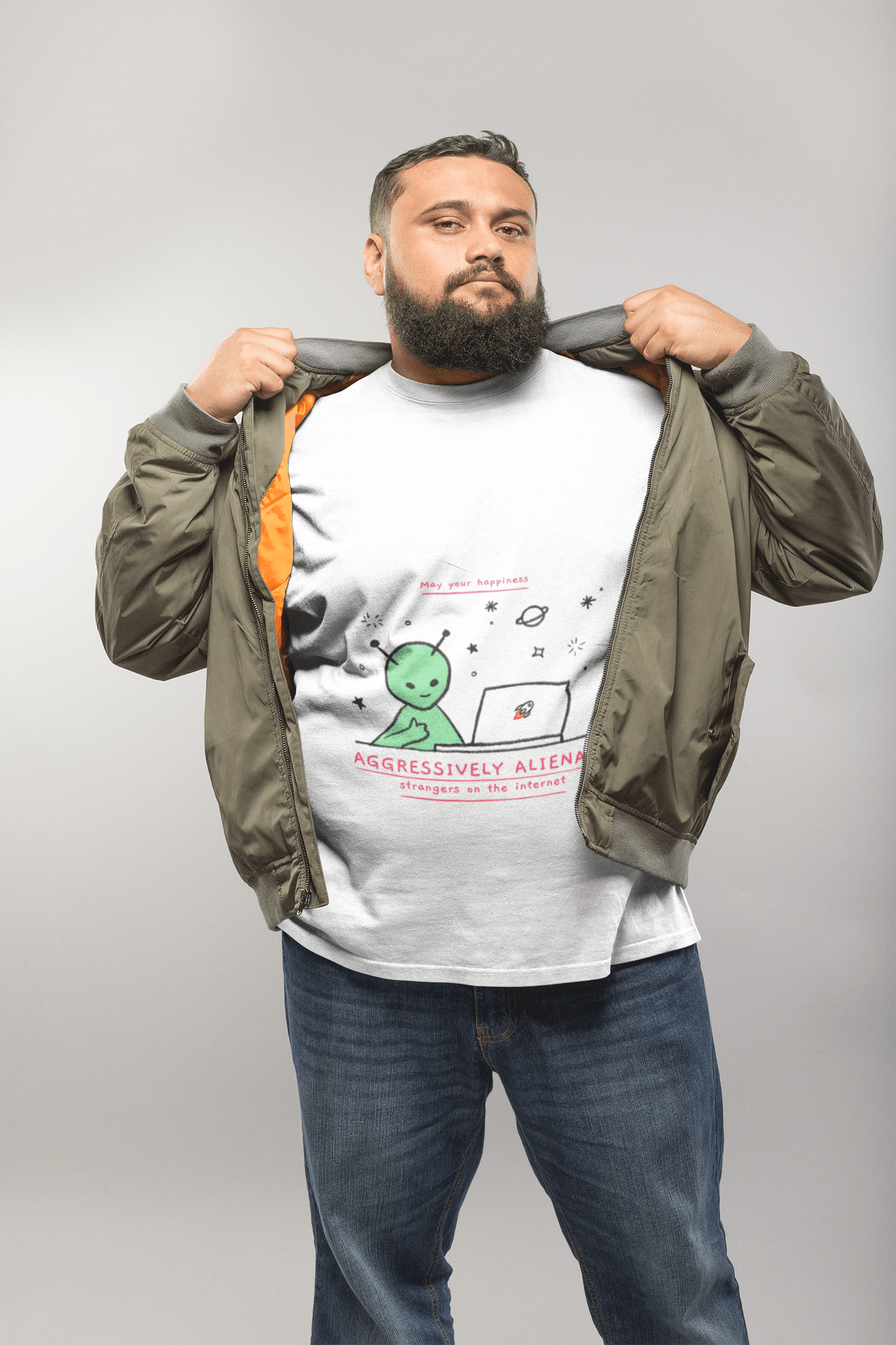 Alienate Men's Plus Size T-shirt - Lyssian