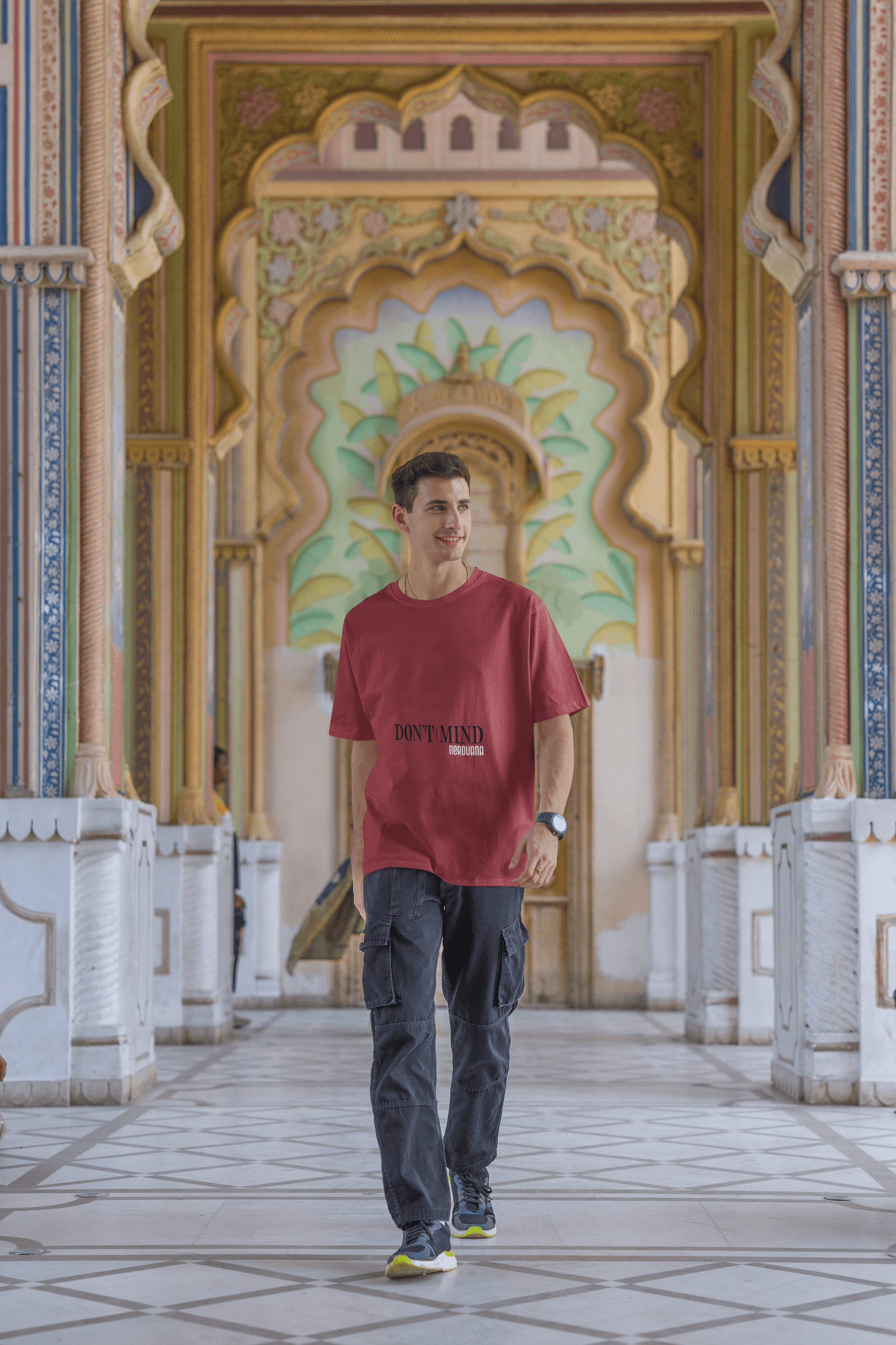 Don't Mind Men's Oversized T-shirt - Lyssian